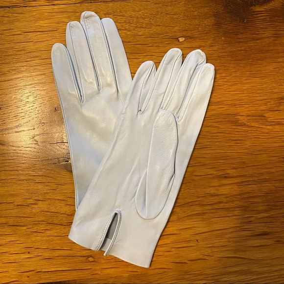 Gloves Accessories Nwot Gloves Classic Kid